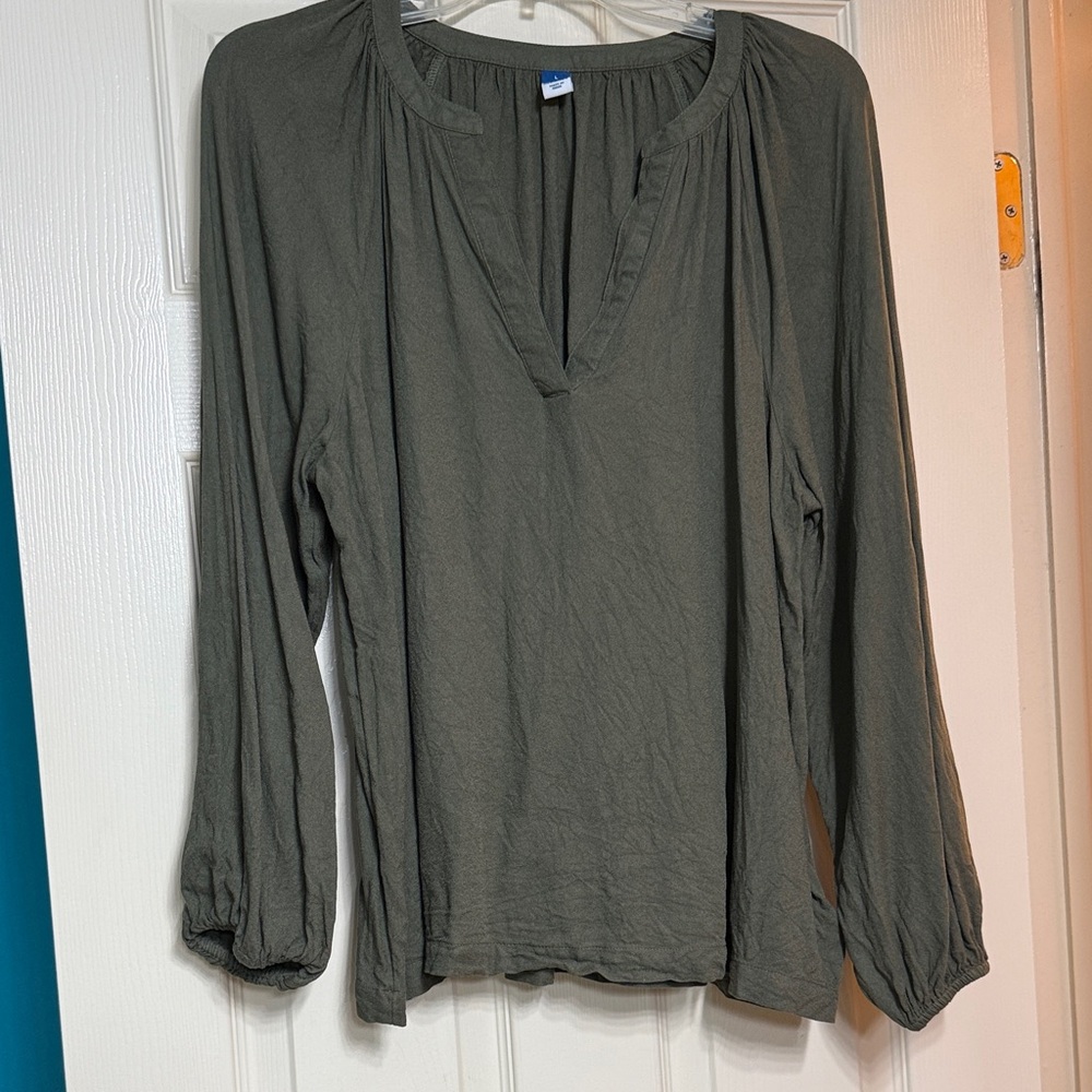 SALE☘️Old Navy Deep Green Long Sleeve Blouse